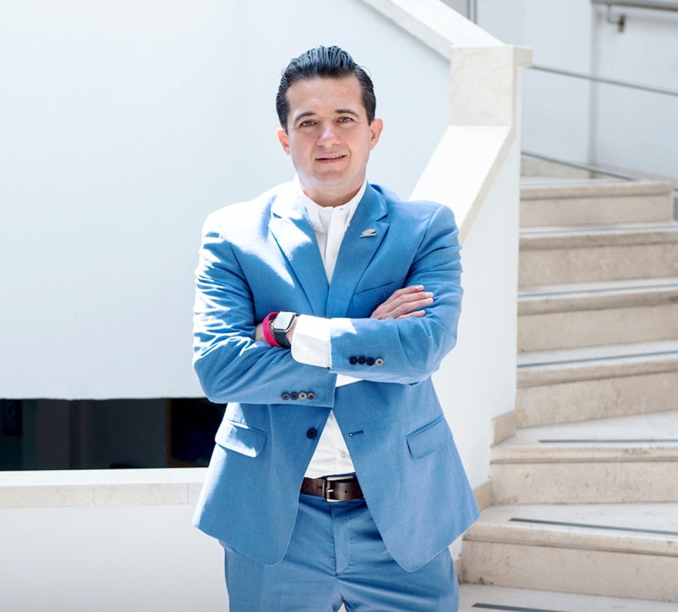 Dagoberto Muñoz profesor de finanzas corporativas en Fundaminio